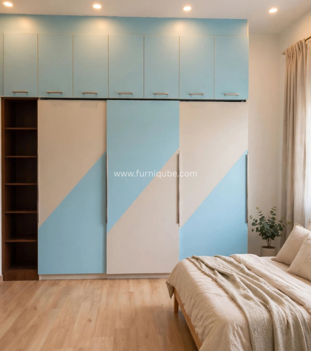 Diagonal Sky Sliding Wardrobe