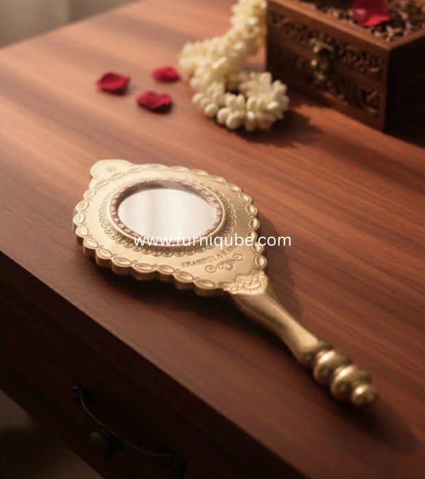 Handheld Aranmula Kannadi